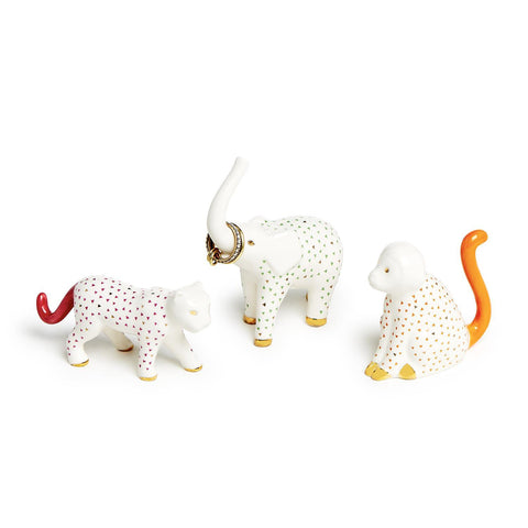 Ceramic Ring Holder by TWO'S COMPANY