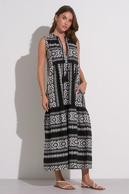 black white sleeveless maxi by Elan