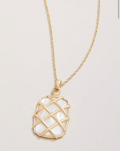 Stonevale necklace 26” mother of pearl by Spartina