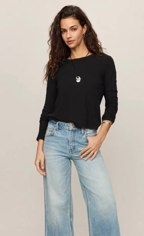 Junie long sleeve tee black by z supply